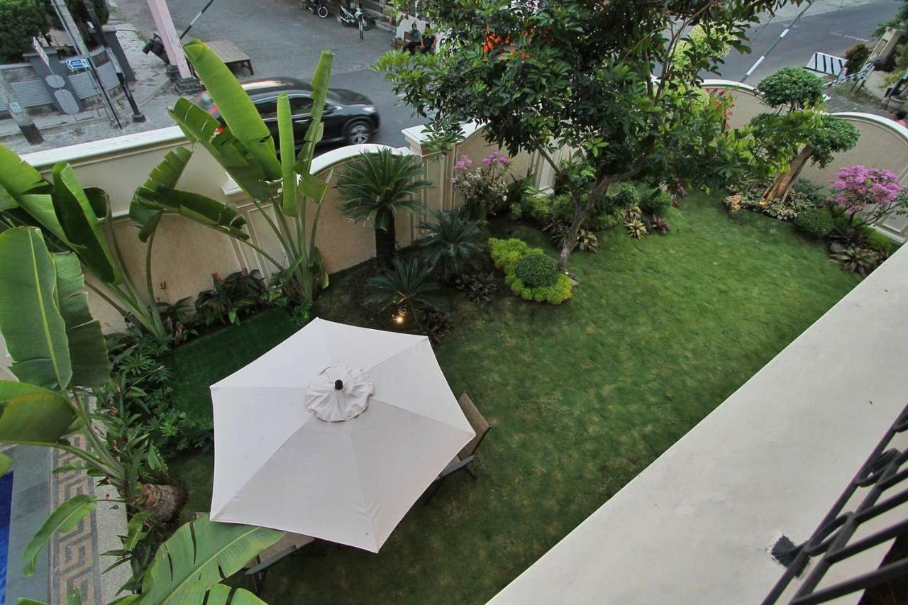 Fernasya House Villa Yogyakarta Exterior photo