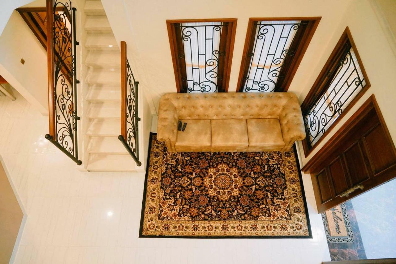 Fernasya House Villa Yogyakarta Exterior photo