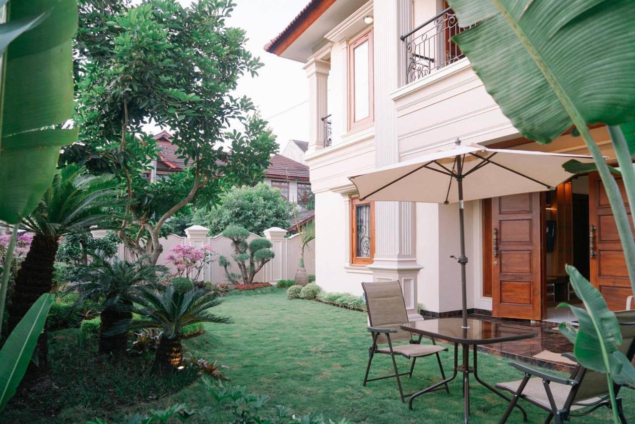 Fernasya House Villa Yogyakarta Exterior photo